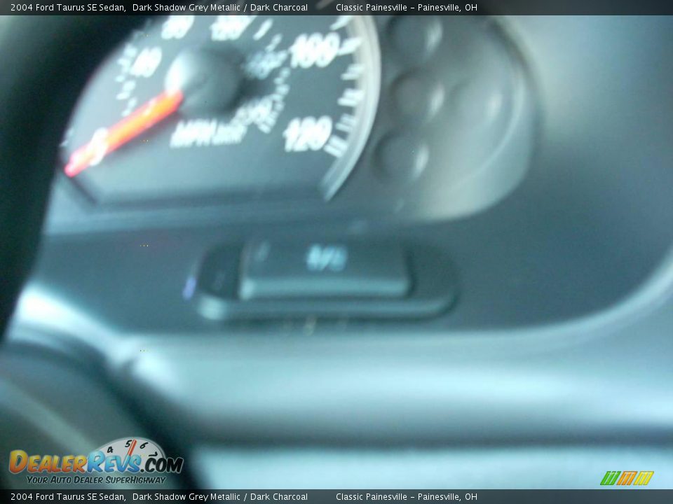 2004 Ford Taurus SE Sedan Dark Shadow Grey Metallic / Dark Charcoal Photo #12