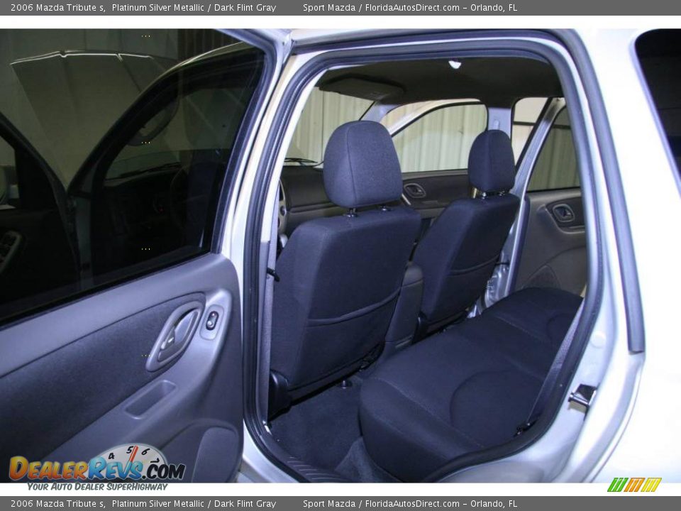 2006 Mazda Tribute s Platinum Silver Metallic / Dark Flint Gray Photo #13