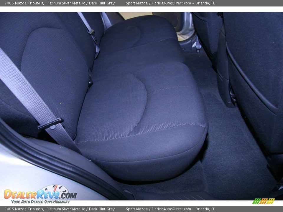 2006 Mazda Tribute s Platinum Silver Metallic / Dark Flint Gray Photo #18
