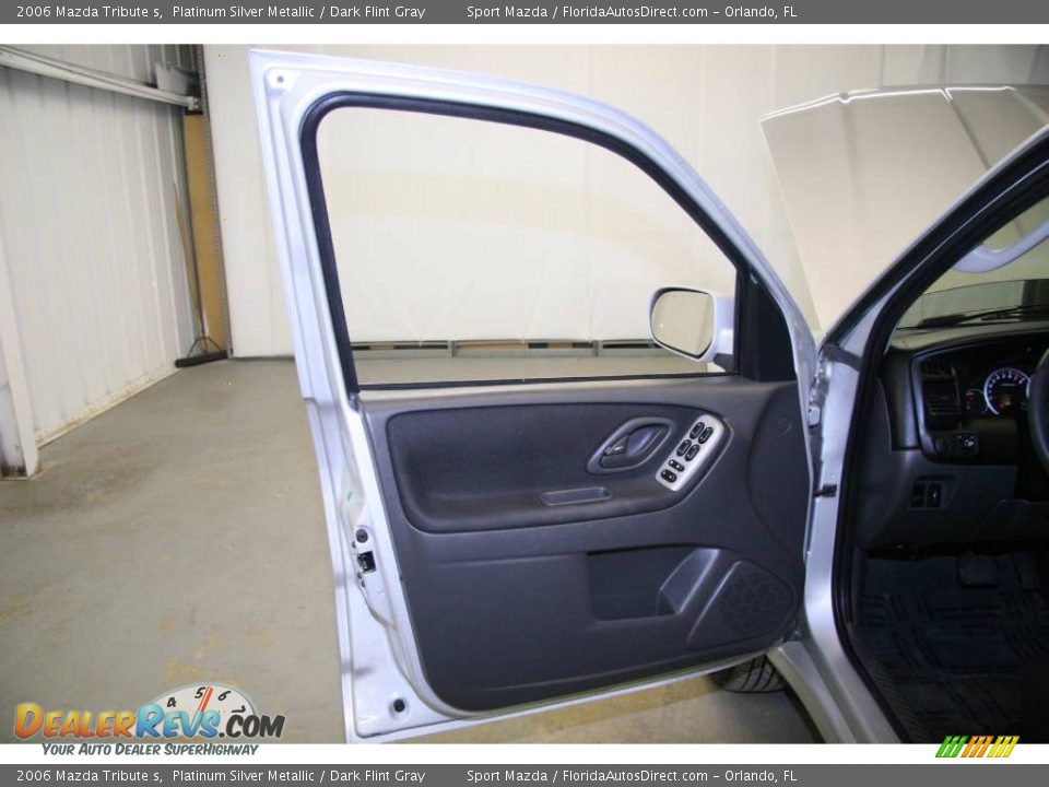 2006 Mazda Tribute s Platinum Silver Metallic / Dark Flint Gray Photo #26
