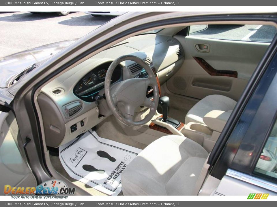 2000 Mitsubishi Galant ES Bodega Beige / Tan Photo #8