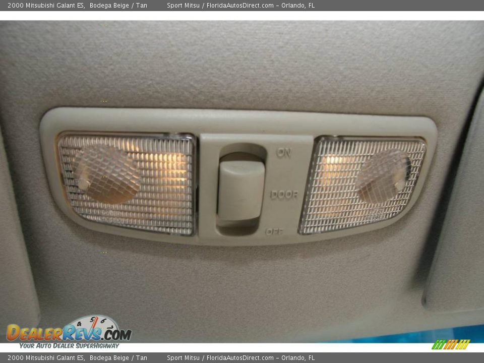 2000 Mitsubishi Galant ES Bodega Beige / Tan Photo #36