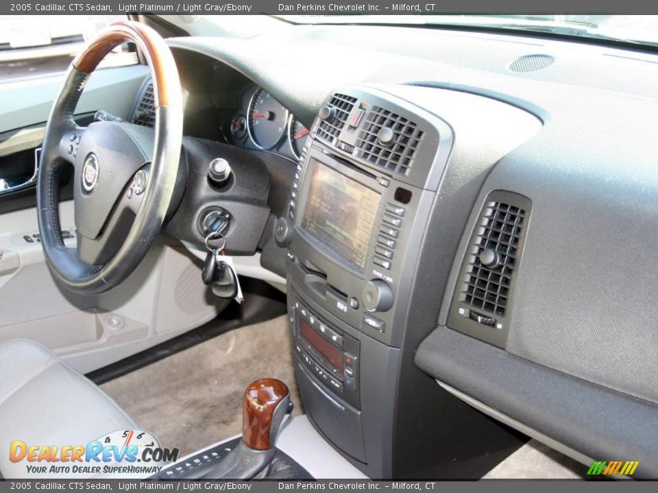2005 Cadillac CTS Sedan Light Platinum / Light Gray/Ebony Photo #8