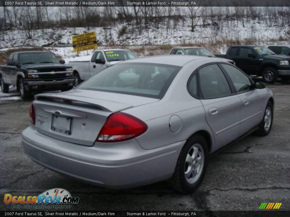 2007 Ford Taurus SE Silver Frost Metallic / Medium/Dark Flint Photo #3