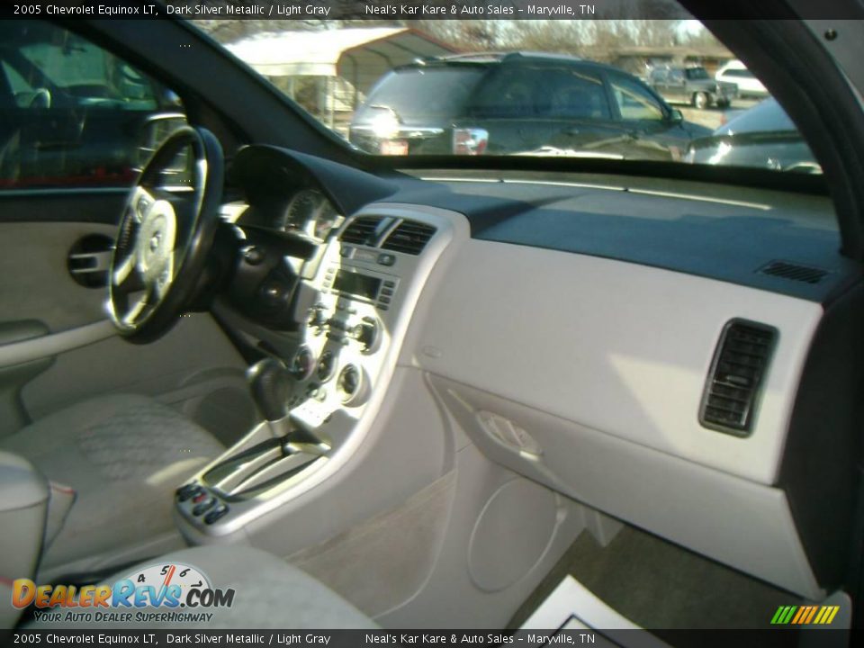 2005 Chevrolet Equinox LT Dark Silver Metallic / Light Gray Photo #17