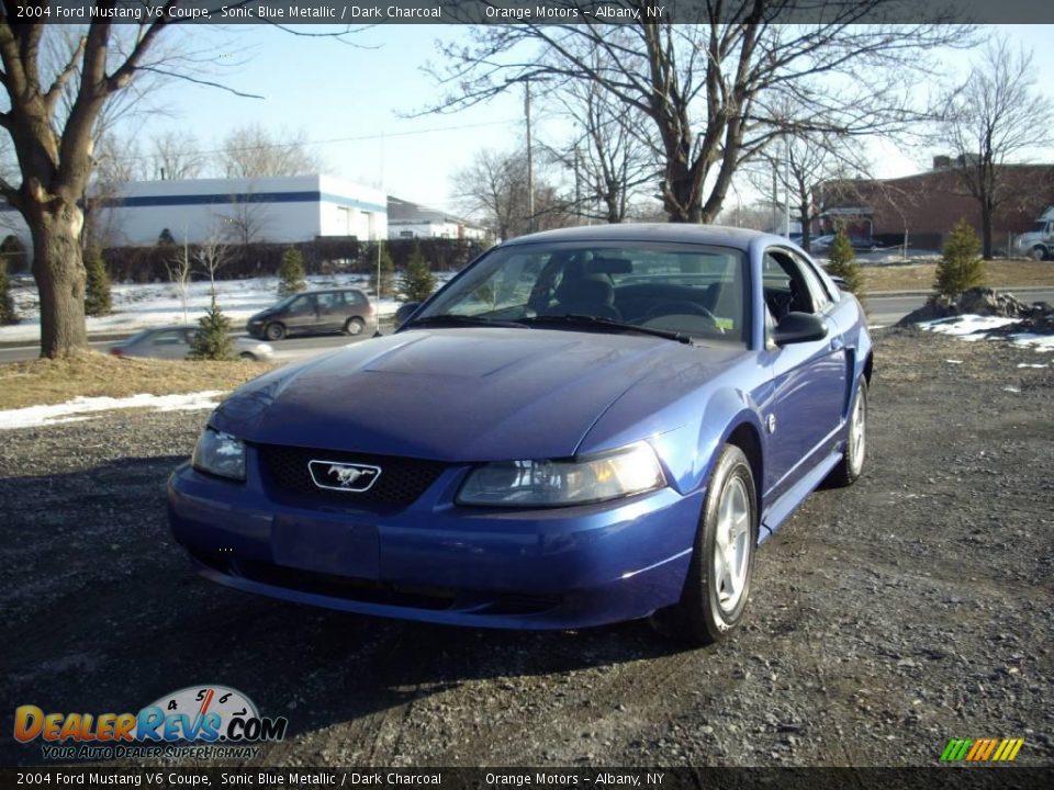 2004 Ford Mustang V6 Coupe Sonic Blue Metallic / Dark Charcoal Photo #2