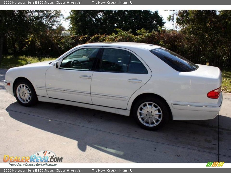 2000 Mercedes-Benz E 320 Sedan Glacier White / Ash Photo #3