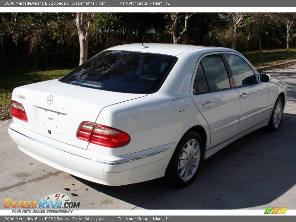2000 Mercedes-Benz E 320 Sedan Glacier White / Ash Photo #5