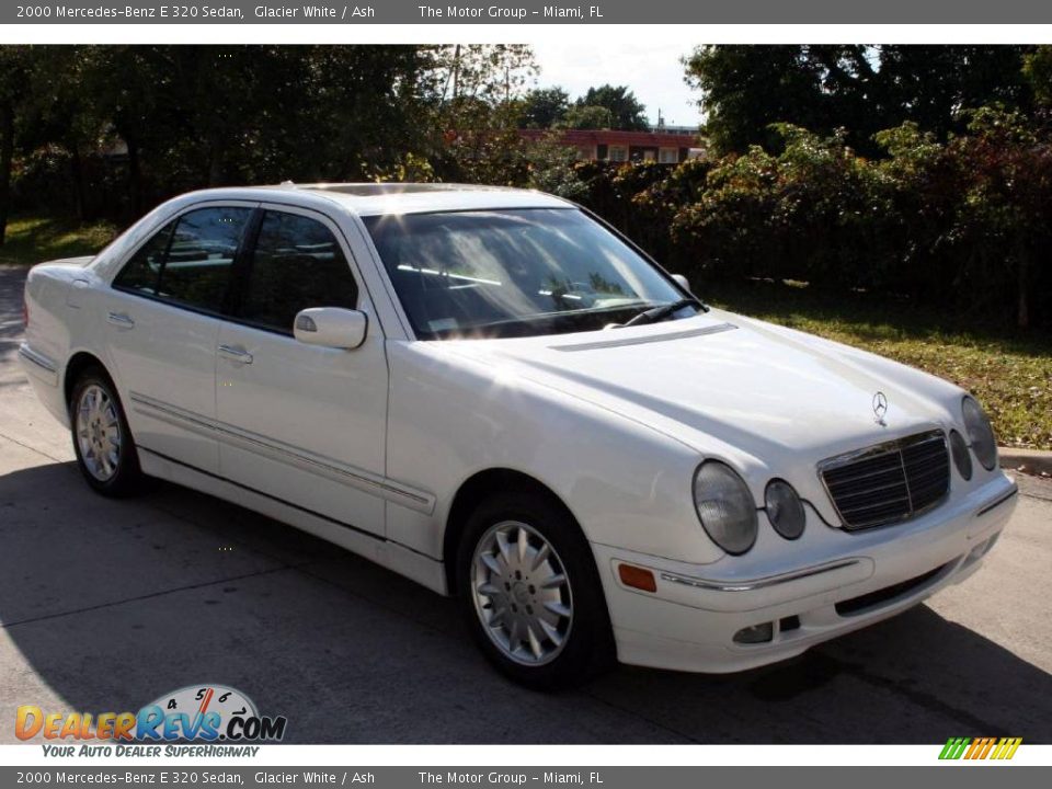 2000 Mercedes-Benz E 320 Sedan Glacier White / Ash Photo #8
