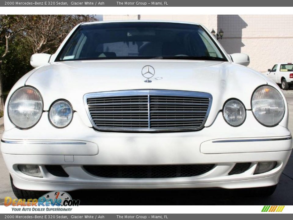 2000 Mercedes-Benz E 320 Sedan Glacier White / Ash Photo #9