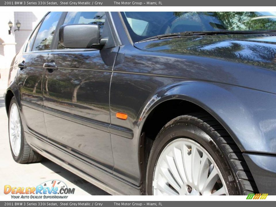 2001 BMW 3 Series 330i Sedan Steel Grey Metallic / Grey Photo #16