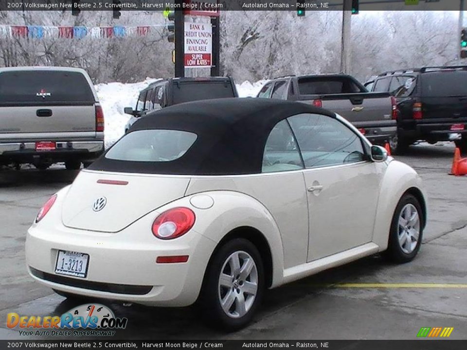 2007 Volkswagen New Beetle 2.5 Convertible Harvest Moon Beige / Cream Photo #11