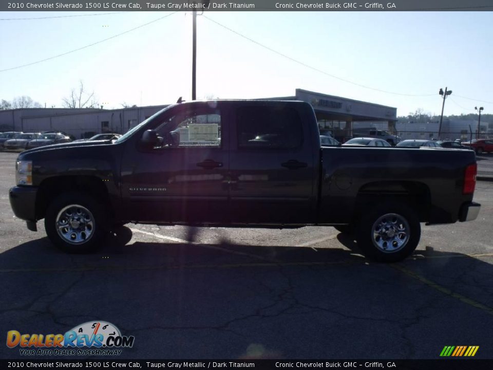 2010 Chevrolet Silverado 1500 LS Crew Cab Taupe Gray Metallic / Dark Titanium Photo #2