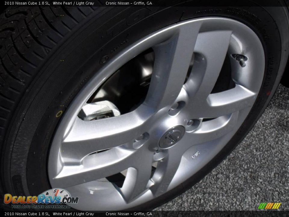2010 Nissan Cube 1.8 SL White Pearl / Light Gray Photo #9