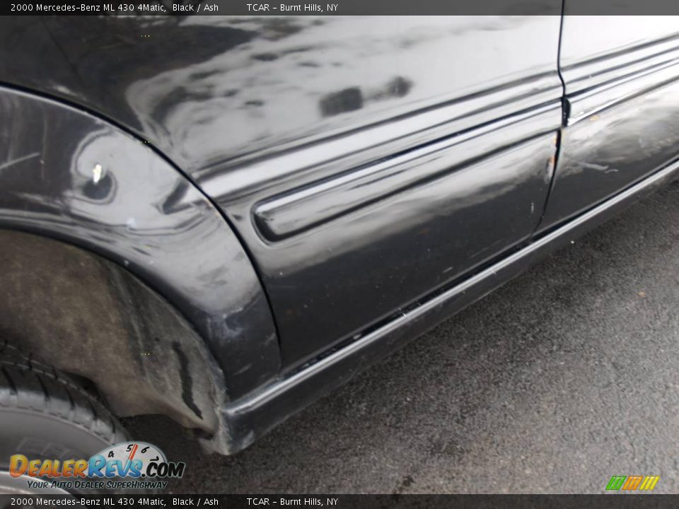 2000 Mercedes-Benz ML 430 4Matic Black / Ash Photo #17