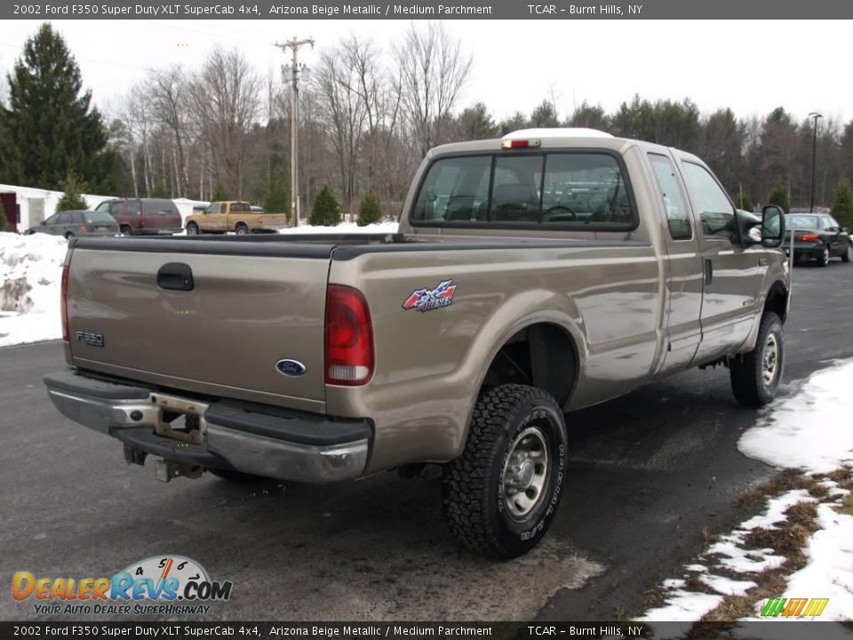 2002 Ford F350 Super Duty XLT SuperCab 4x4 Arizona Beige Metallic / Medium Parchment Photo #4