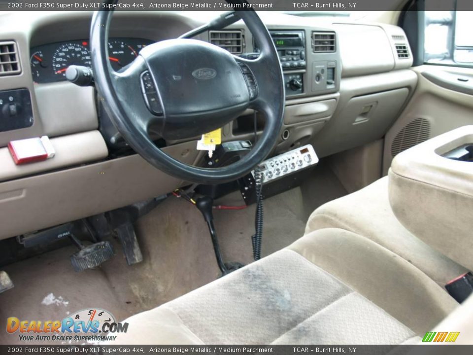 2002 Ford F350 Super Duty XLT SuperCab 4x4 Arizona Beige Metallic / Medium Parchment Photo #7