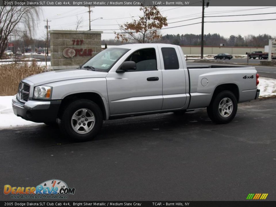 2005 Dodge Dakota SLT Club Cab 4x4 Bright Silver Metallic / Medium Slate Gray Photo #1
