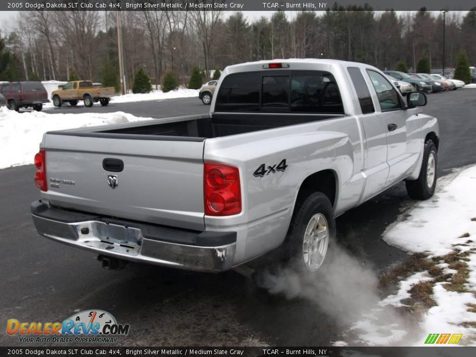 2005 Dodge Dakota SLT Club Cab 4x4 Bright Silver Metallic / Medium Slate Gray Photo #4