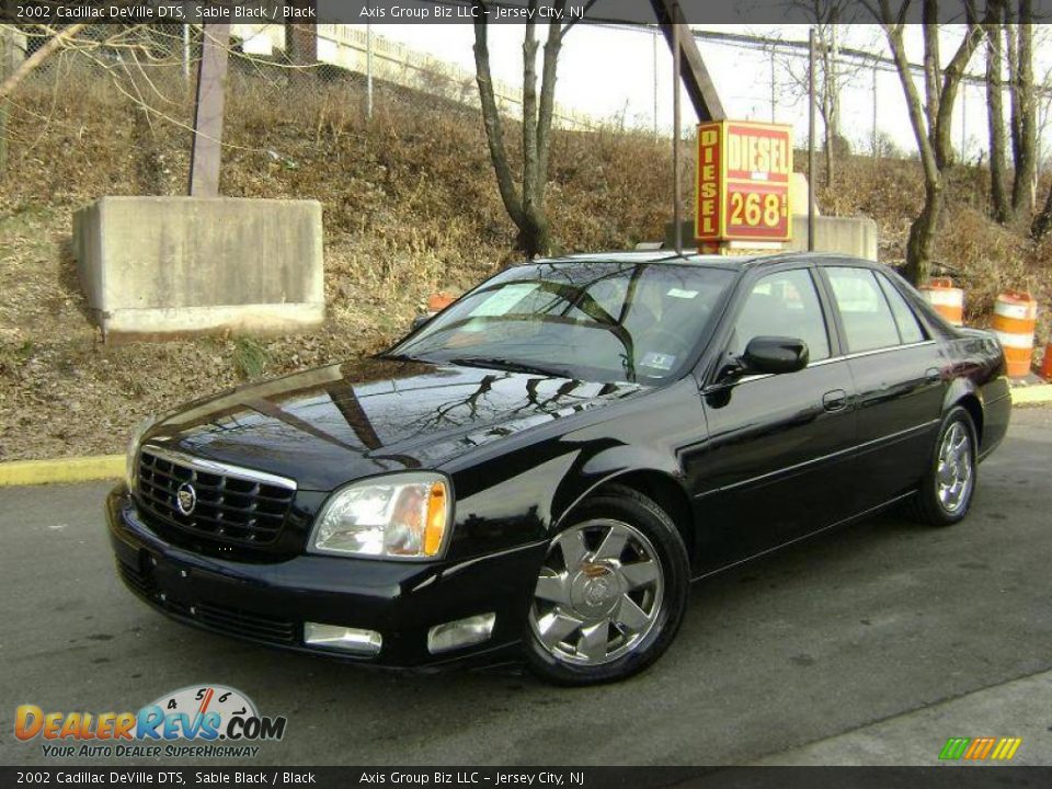 2002 Cadillac DeVille DTS Sable Black / Black Photo #2