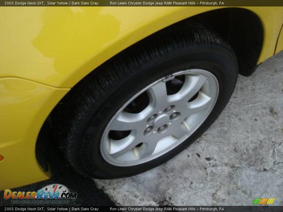 2003 Dodge Neon SXT Solar Yellow / Dark Slate Gray Photo #9