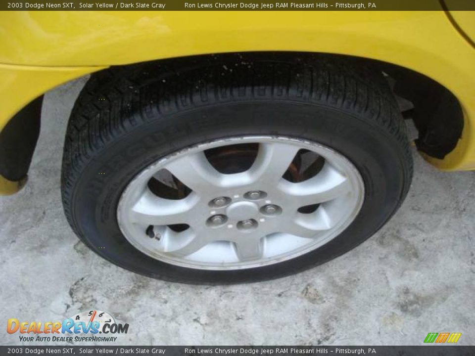 2003 Dodge Neon SXT Solar Yellow / Dark Slate Gray Photo #11