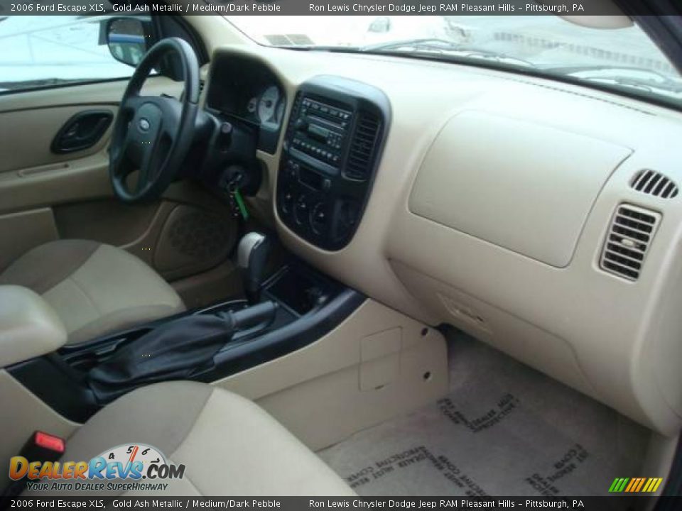 2006 Ford Escape XLS Gold Ash Metallic / Medium/Dark Pebble Photo #14