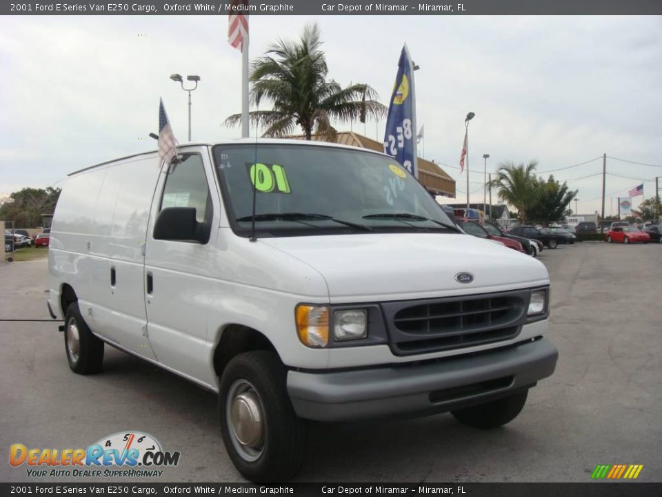 2001 Ford E Series Van E250 Cargo Oxford White / Medium Graphite Photo #1