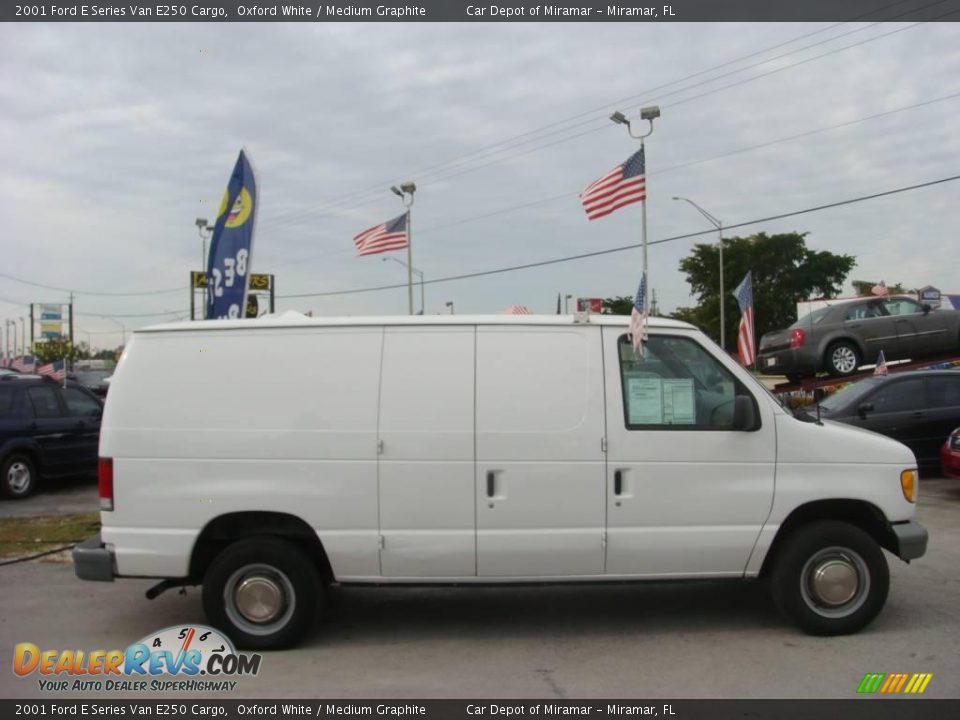 2001 Ford E Series Van E250 Cargo Oxford White / Medium Graphite Photo #2