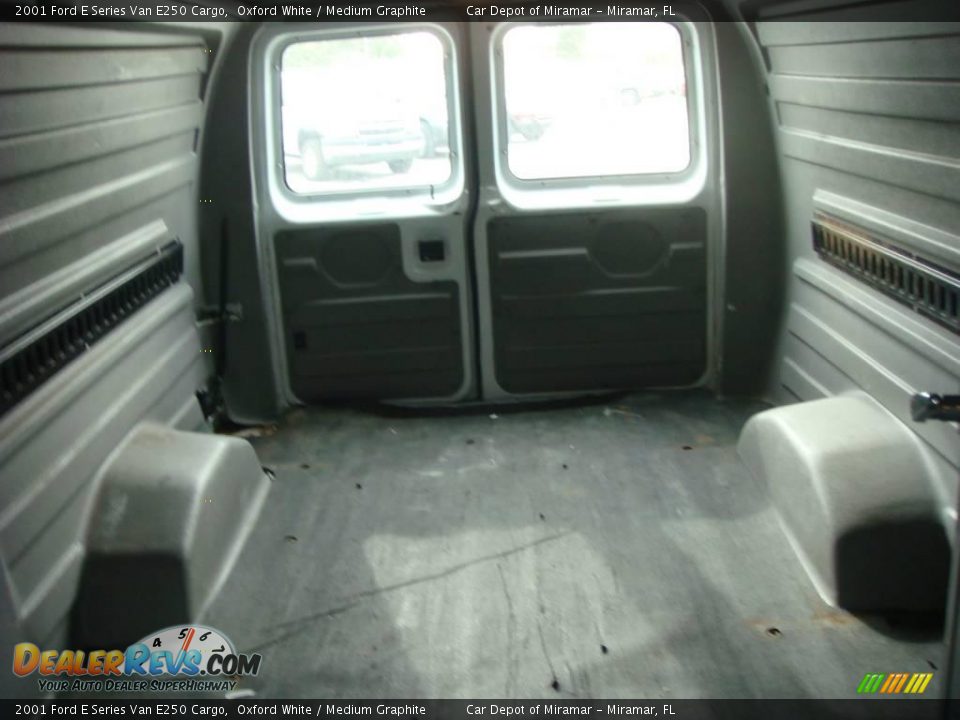 2001 Ford E Series Van E250 Cargo Oxford White / Medium Graphite Photo #12