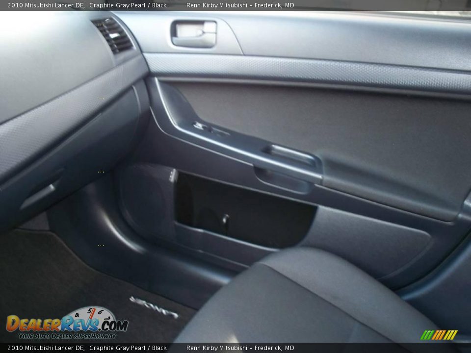 2010 Mitsubishi Lancer DE Graphite Gray Pearl / Black Photo #12