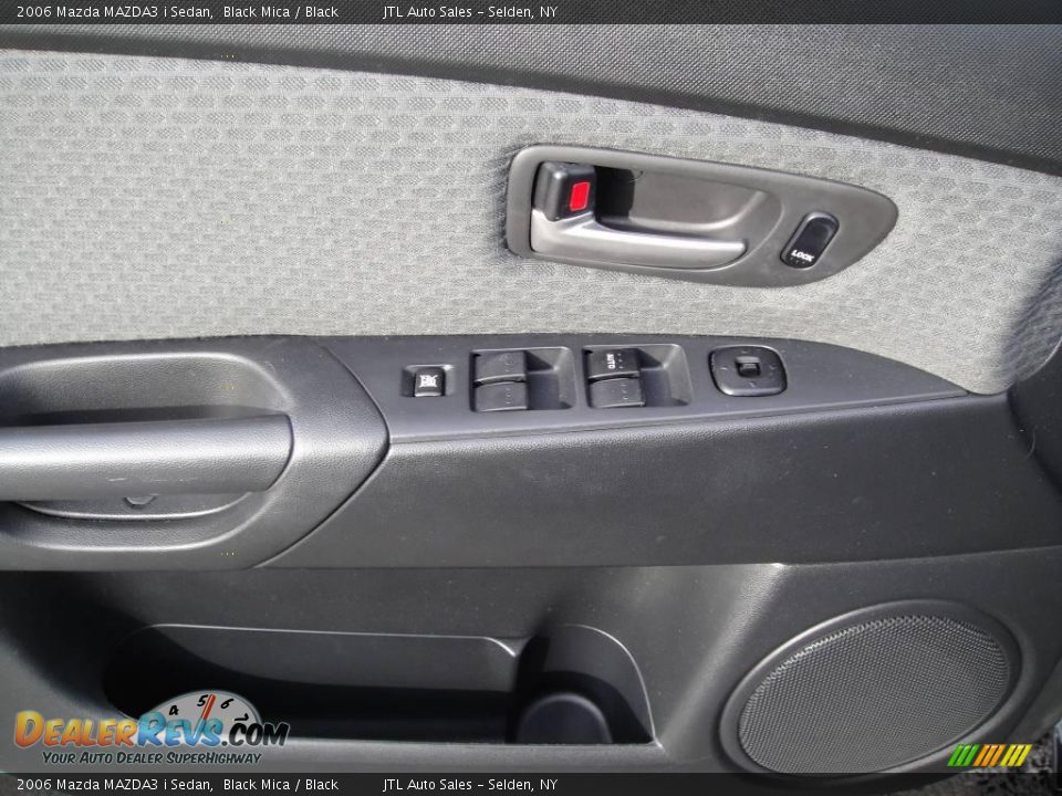 2006 Mazda MAZDA3 i Sedan Black Mica / Black Photo #9