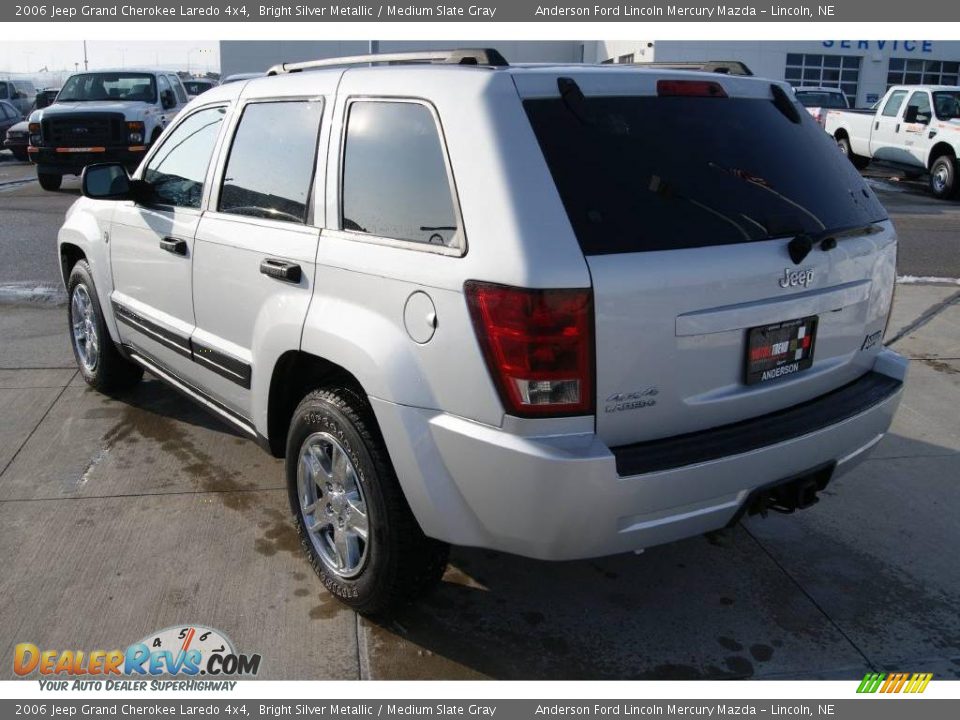 2006 Jeep Grand Cherokee Laredo 4x4 Bright Silver Metallic / Medium Slate Gray Photo #6