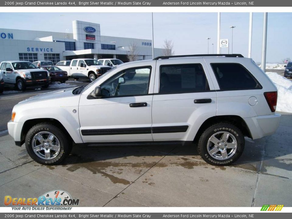 2006 Jeep Grand Cherokee Laredo 4x4 Bright Silver Metallic / Medium Slate Gray Photo #7
