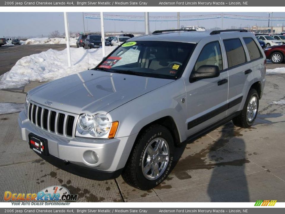 2006 Jeep Grand Cherokee Laredo 4x4 Bright Silver Metallic / Medium Slate Gray Photo #8