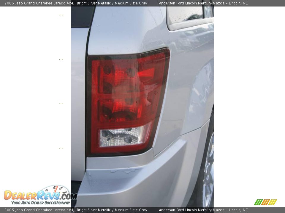2006 Jeep Grand Cherokee Laredo 4x4 Bright Silver Metallic / Medium Slate Gray Photo #26