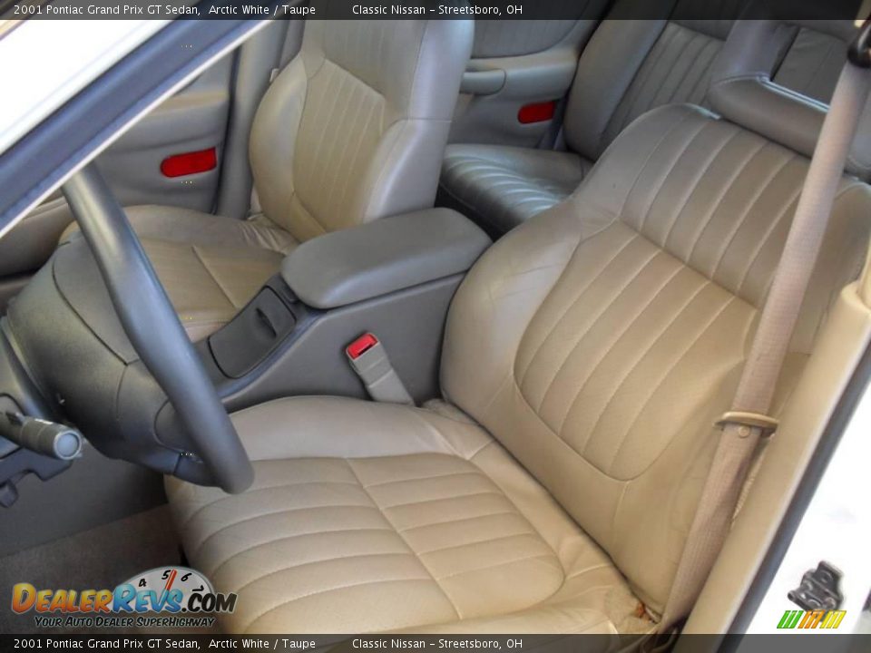 2001 Pontiac Grand Prix GT Sedan Arctic White / Taupe Photo #16
