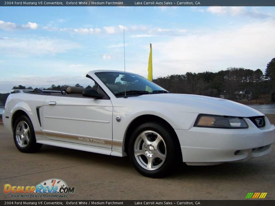2004 Ford Mustang V6 Convertible Oxford White / Medium Parchment Photo #1