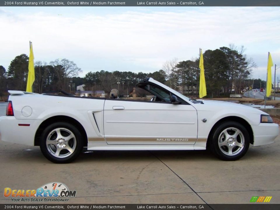 2004 Ford Mustang V6 Convertible Oxford White / Medium Parchment Photo #3