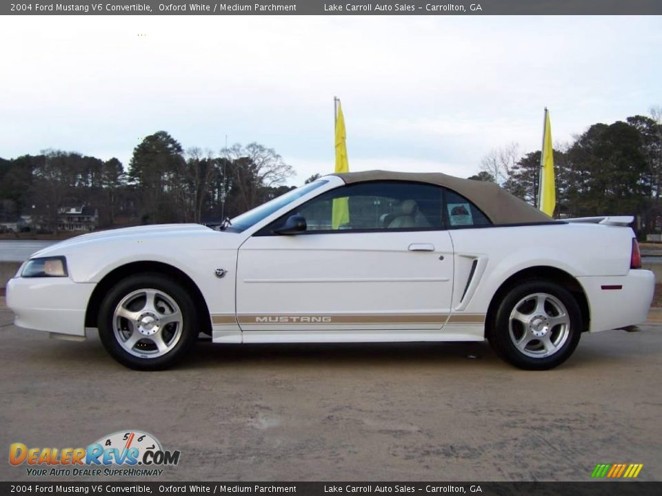 2004 Ford Mustang V6 Convertible Oxford White / Medium Parchment Photo #4