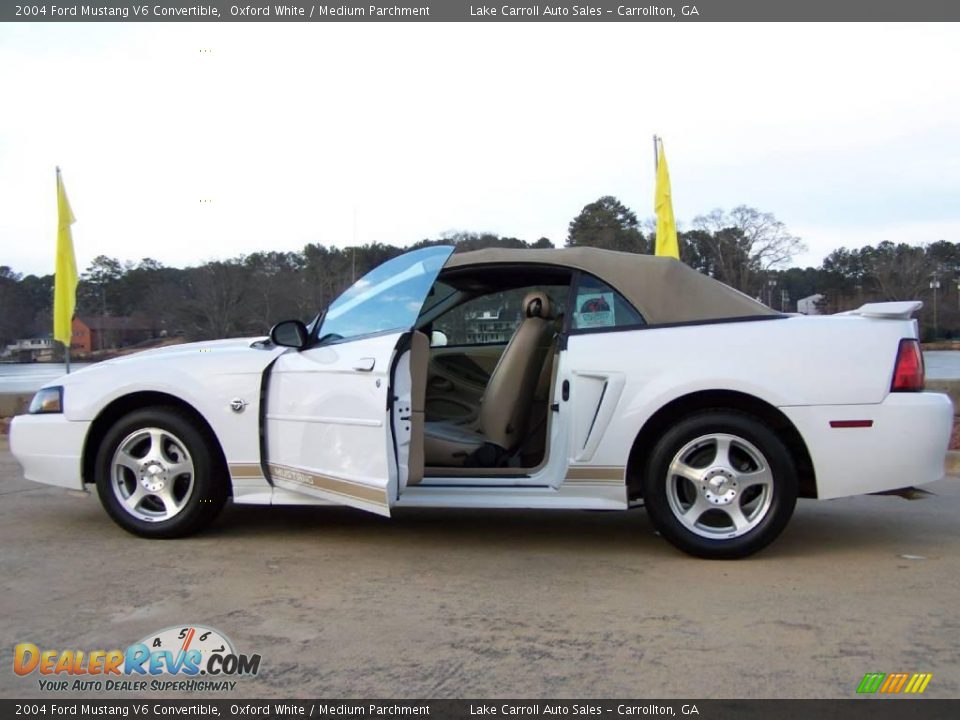 2004 Ford Mustang V6 Convertible Oxford White / Medium Parchment Photo #6
