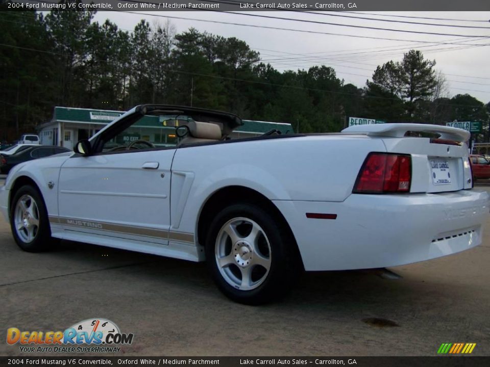 2004 Ford Mustang V6 Convertible Oxford White / Medium Parchment Photo #10