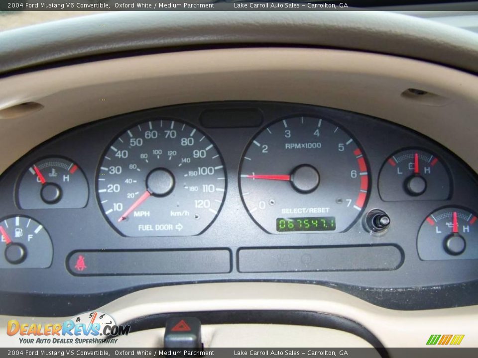2004 Ford Mustang V6 Convertible Oxford White / Medium Parchment Photo #21