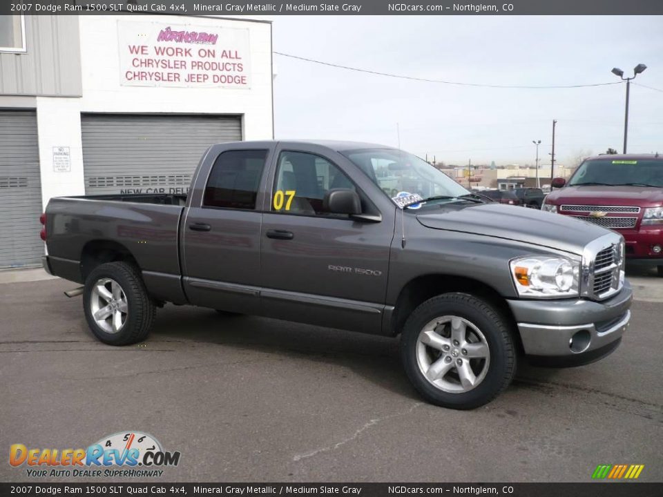 2007 Dodge Ram 1500 SLT Quad Cab 4x4 Mineral Gray Metallic / Medium Slate Gray Photo #3