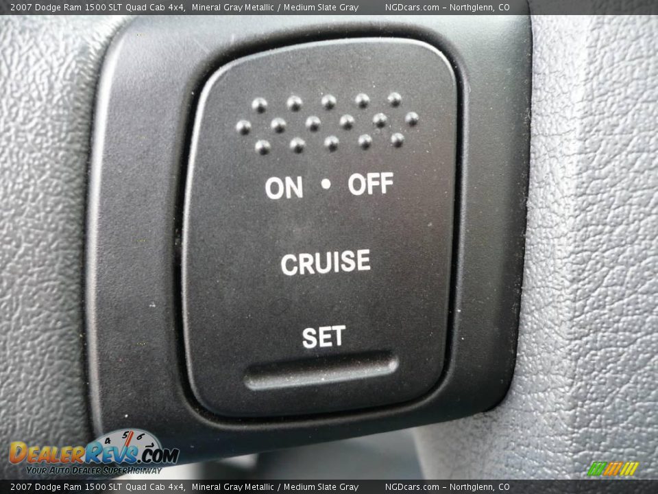 2007 Dodge Ram 1500 SLT Quad Cab 4x4 Mineral Gray Metallic / Medium Slate Gray Photo #17