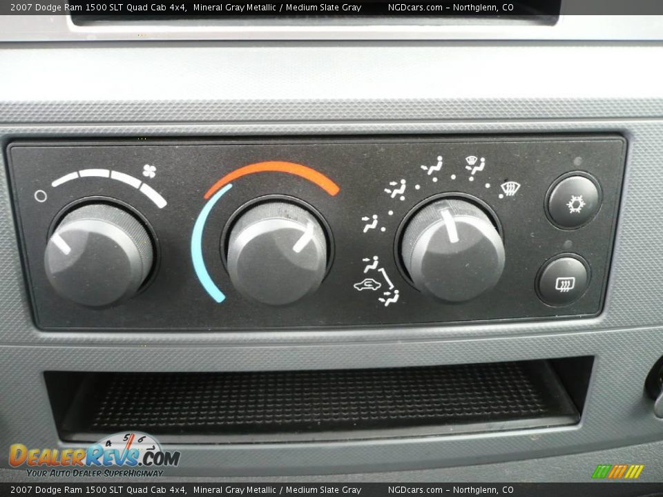 2007 Dodge Ram 1500 SLT Quad Cab 4x4 Mineral Gray Metallic / Medium Slate Gray Photo #22