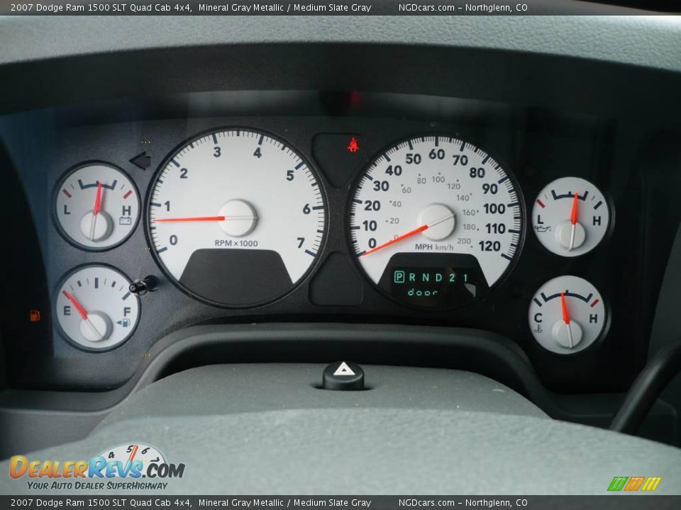2007 Dodge Ram 1500 SLT Quad Cab 4x4 Mineral Gray Metallic / Medium Slate Gray Photo #24
