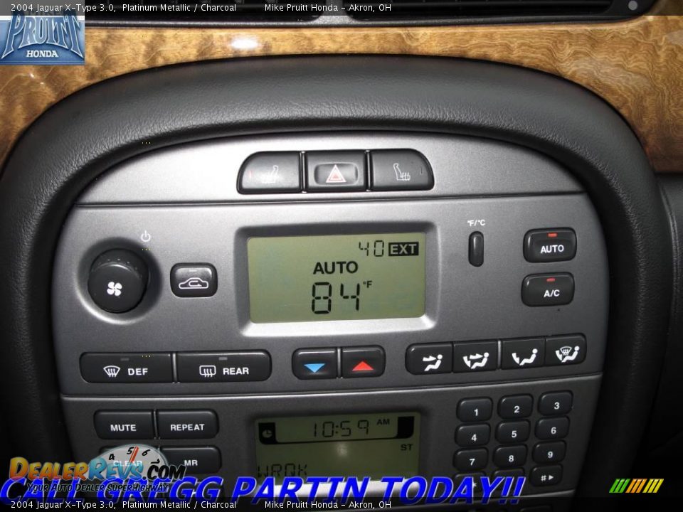2004 Jaguar X-Type 3.0 Platinum Metallic / Charcoal Photo #21