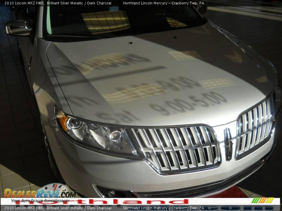 2010 Lincoln MKZ FWD Brilliant Silver Metallic / Dark Charcoal Photo #7