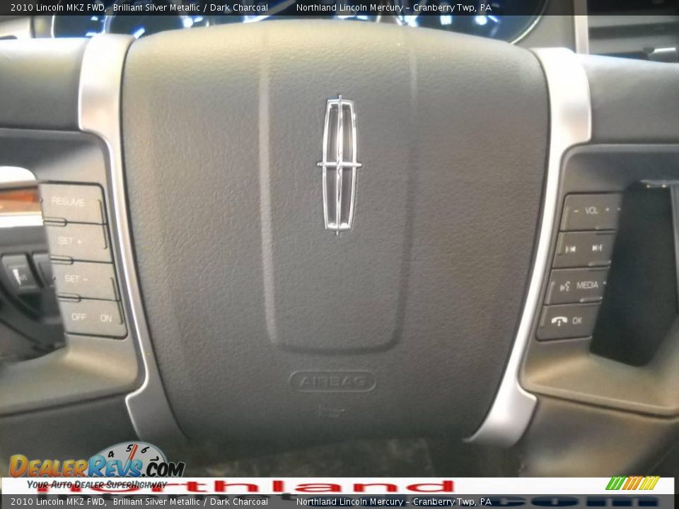 2010 Lincoln MKZ FWD Brilliant Silver Metallic / Dark Charcoal Photo #19